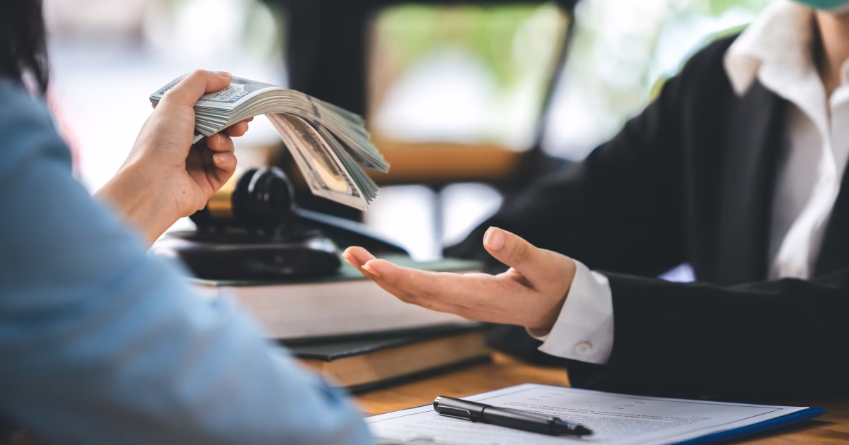 Gdzie trzeba zgłosić darowiznę nieruchomości?