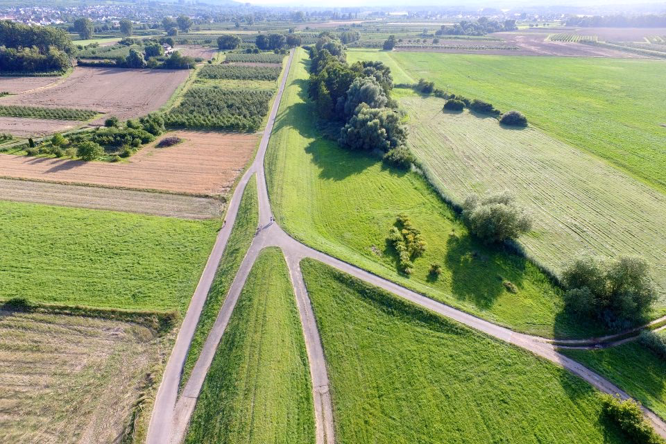 Do czego uprawnia służebność gruntowa?