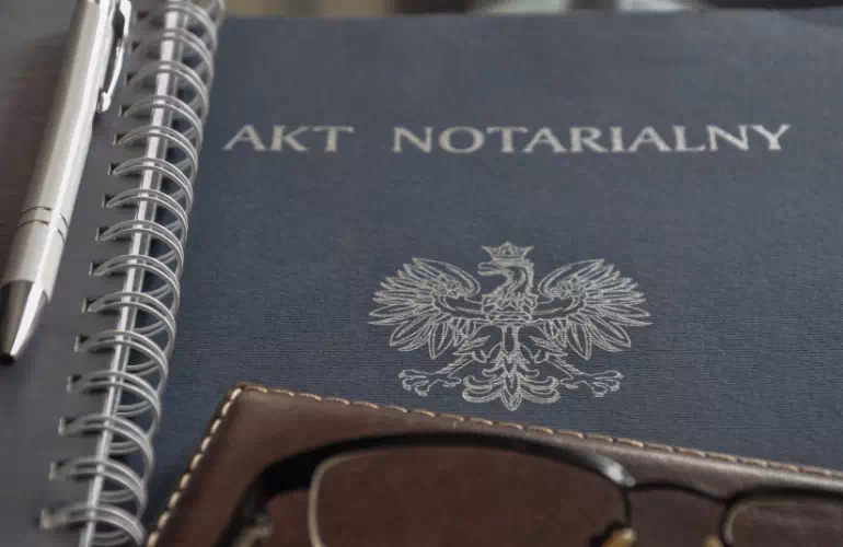 Ile czasu ma notariusz na przesłanie aktu do starostwa?