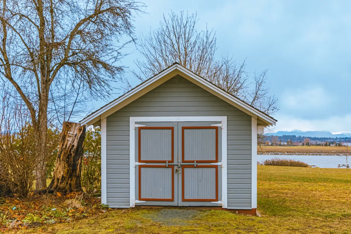 Czy domek narzędziowy jest budynkiem?