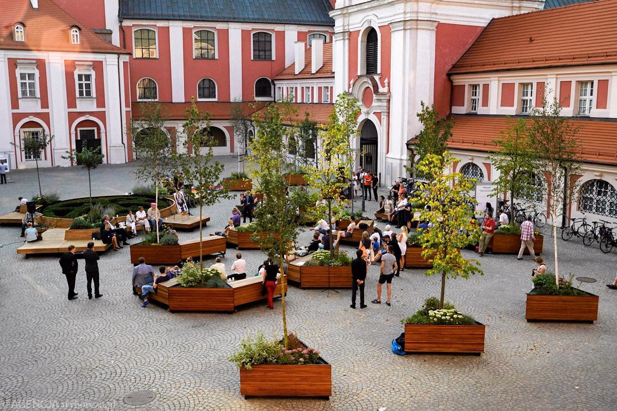 Czym zajmuje się wydział gospodarki nieruchomościami?