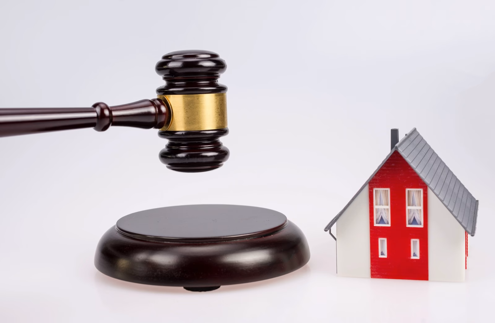 Jakie są skutki wpisu ostrzeżenia w księdze wieczystej?